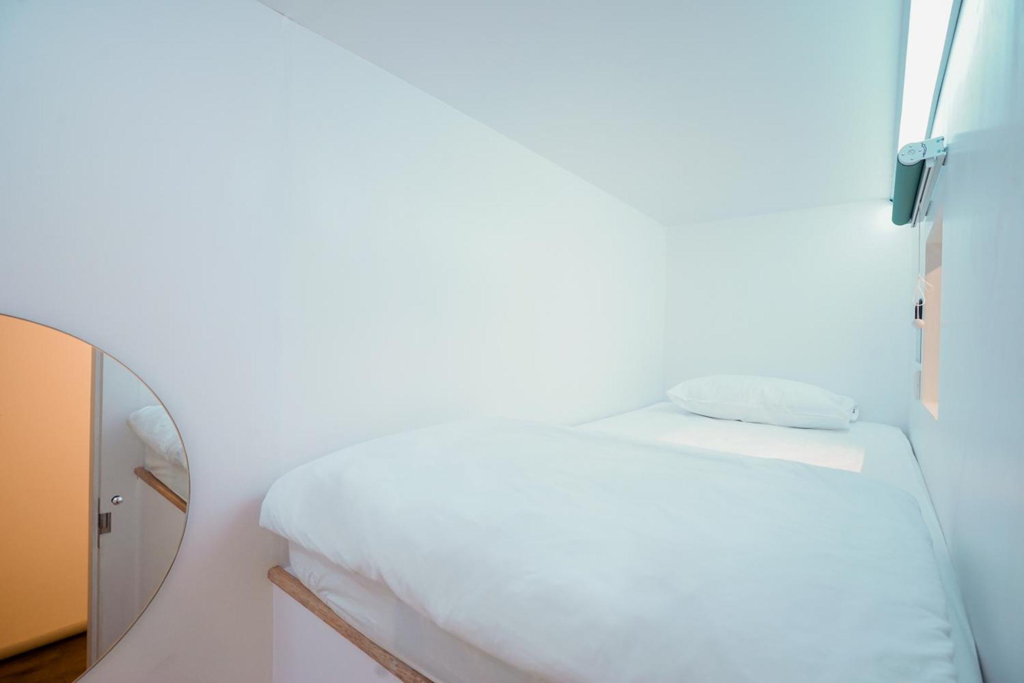 Bobopod Alun-Alun, Bandung Hotell Rum bild